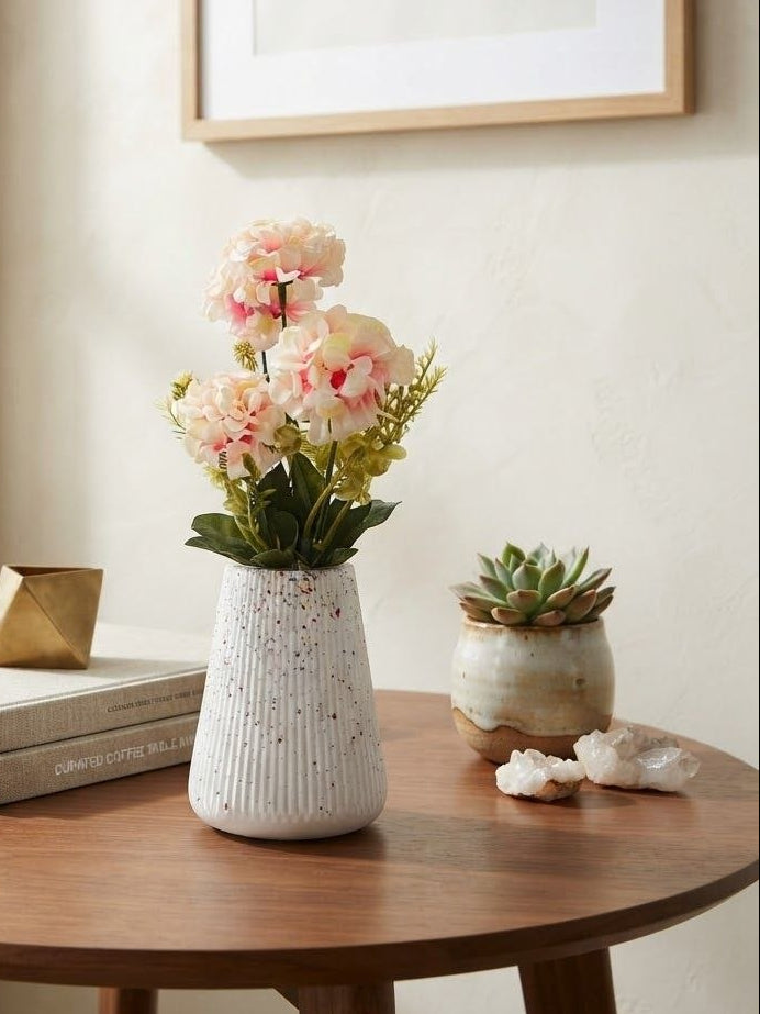 Ramo de Hortensias Color Blanco/Rosa 30cm