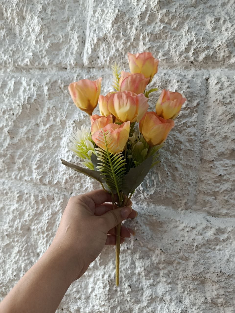 Ramo de Tulipanes Amarillo/Rosa con Follaje 31cm