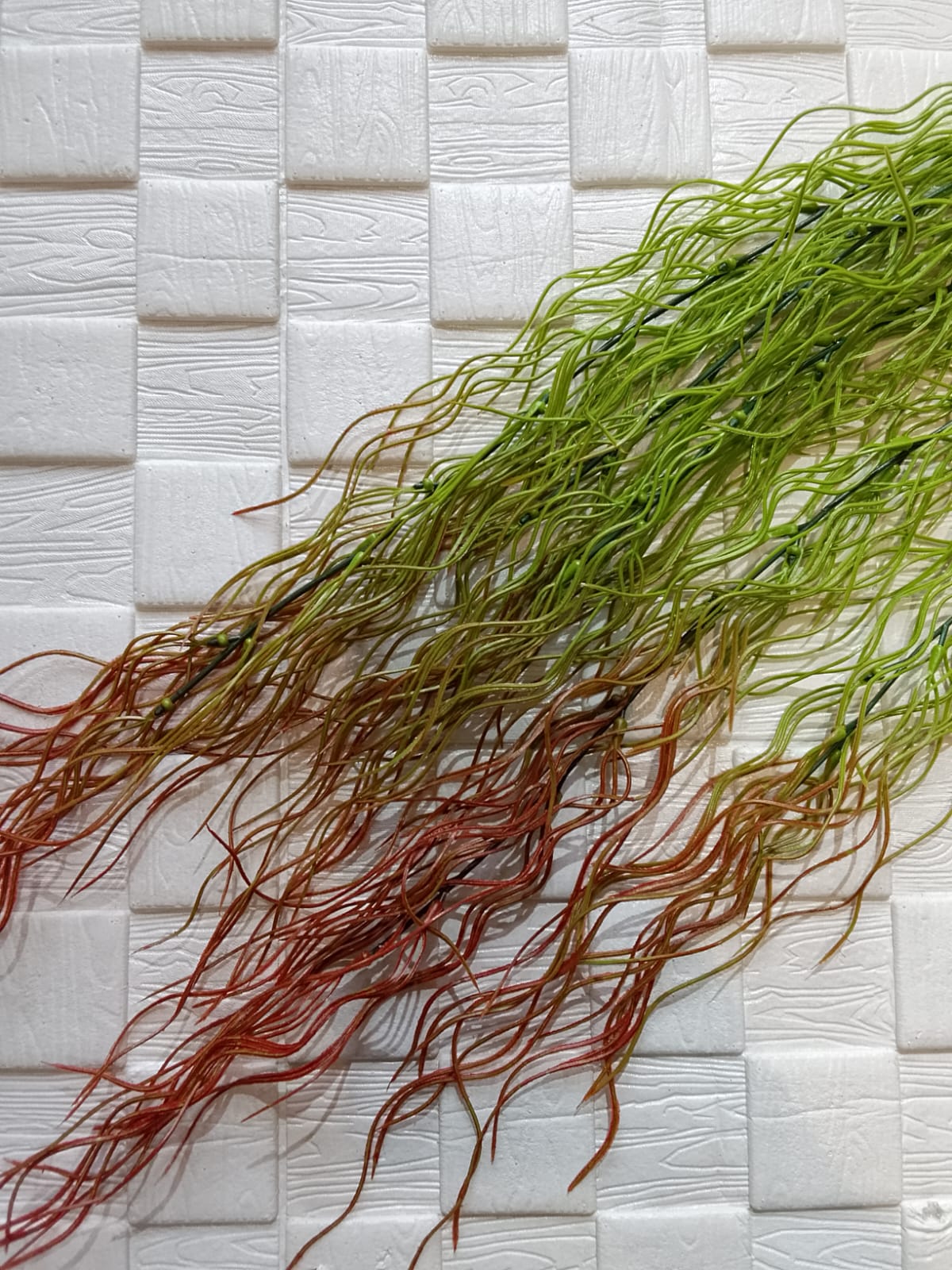 Enredadera Artificial Colgante Follaje Verde-Roja 85cm