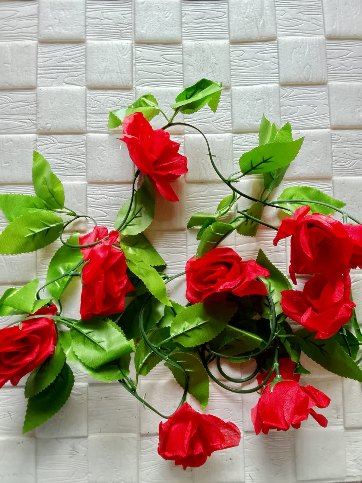 Tira Enredadera con Rosa Rojo 2.30mts