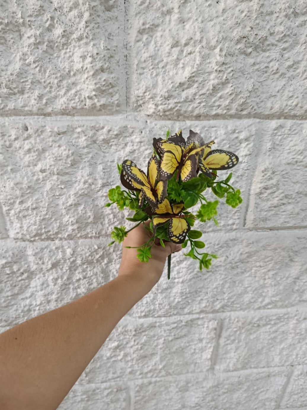 Follaje Artificial Decorativo con Mariposas 30cm
