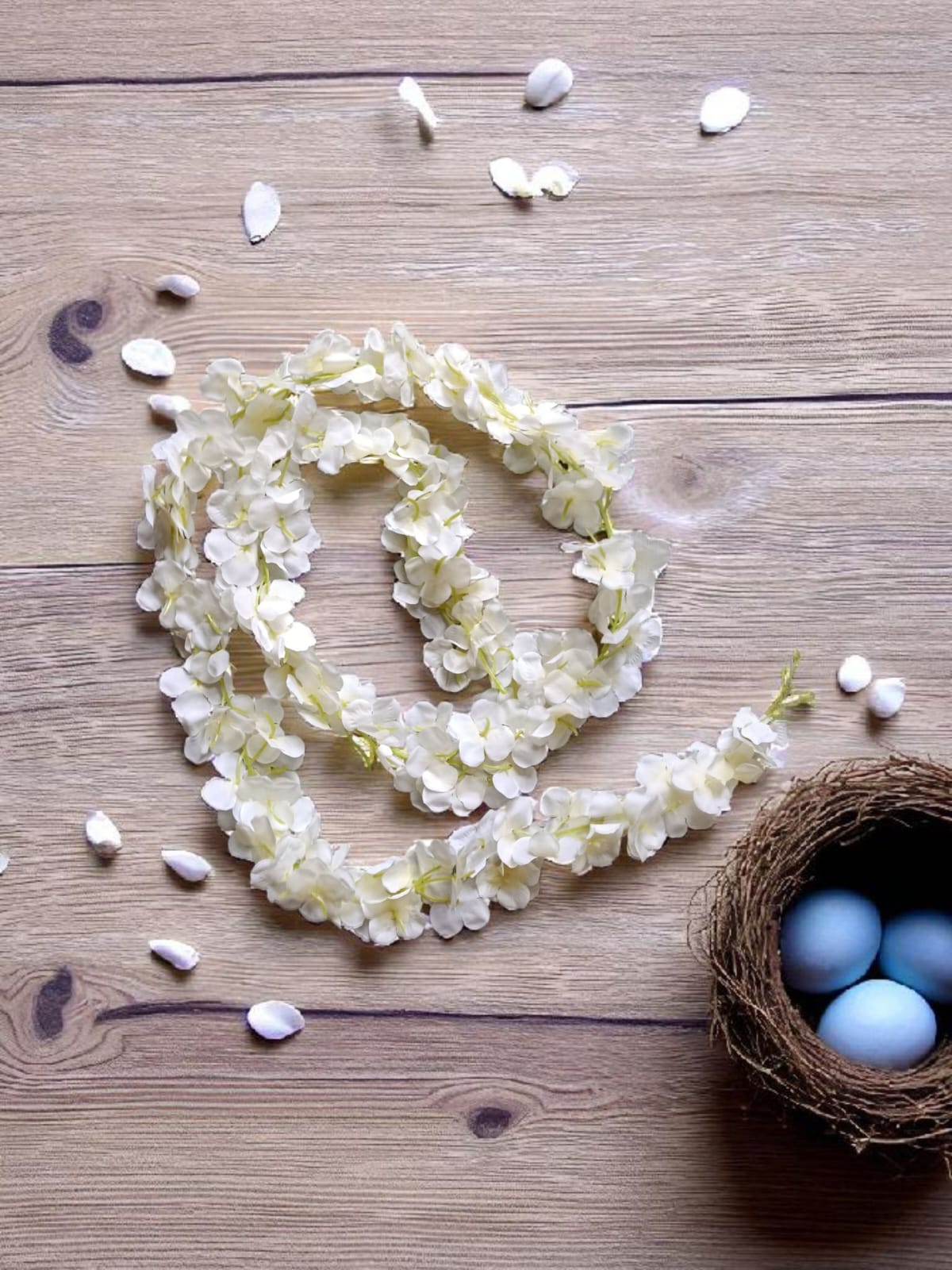 Tira Colgante Flores Blancas Sencilla 2mts