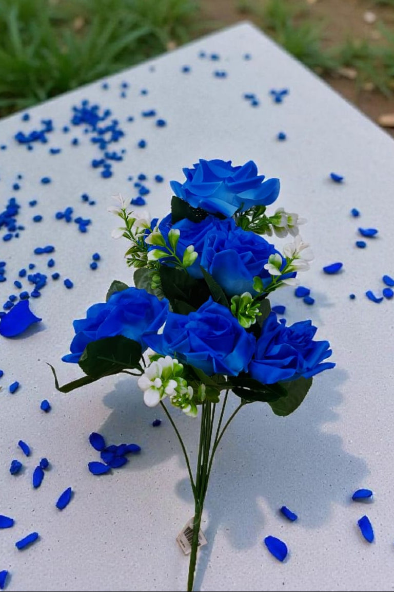 Ramo De Rosas Grandiflora Azul 43cm