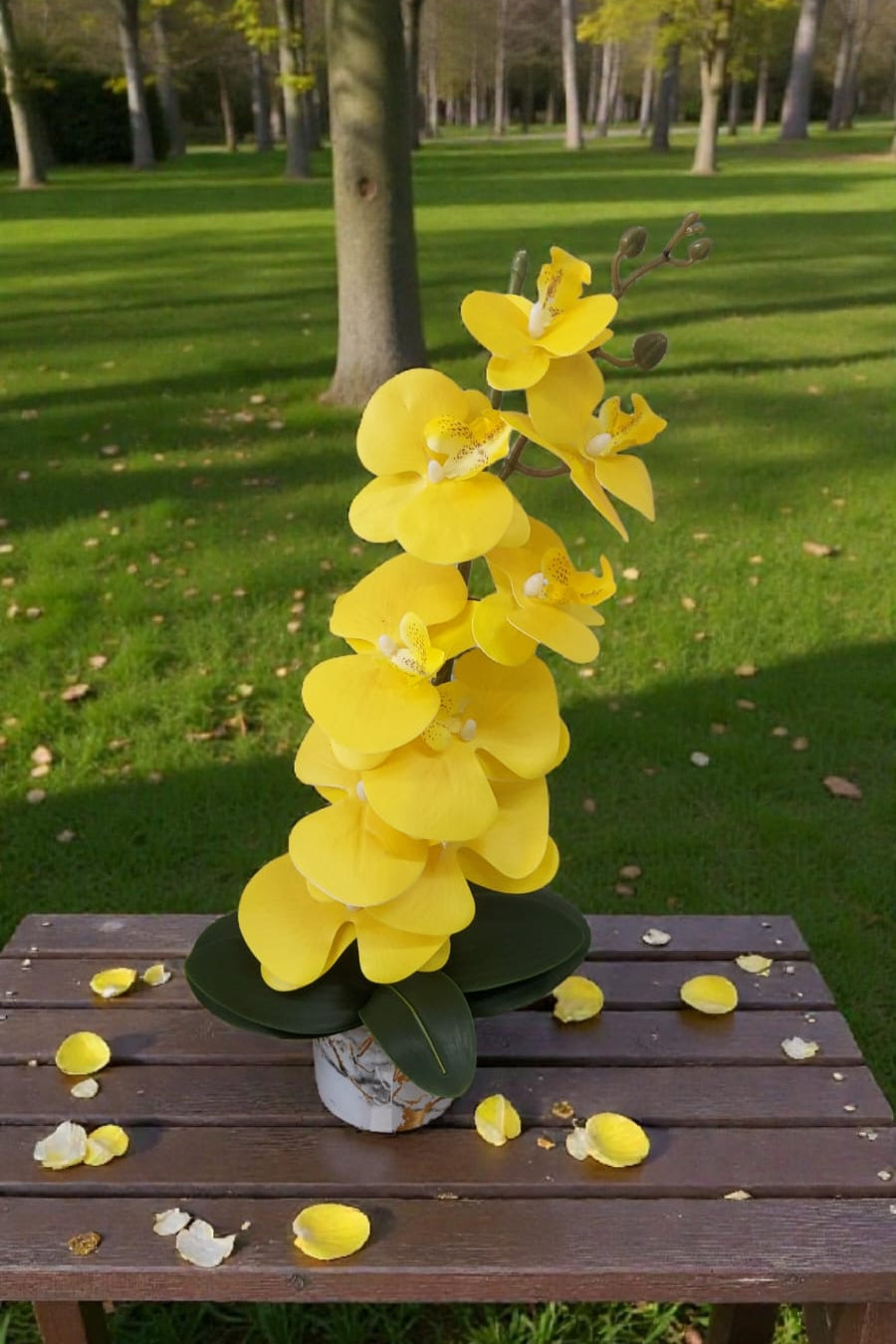 Orquidea Mediana Tallo Largo Amarilla 1.06cm