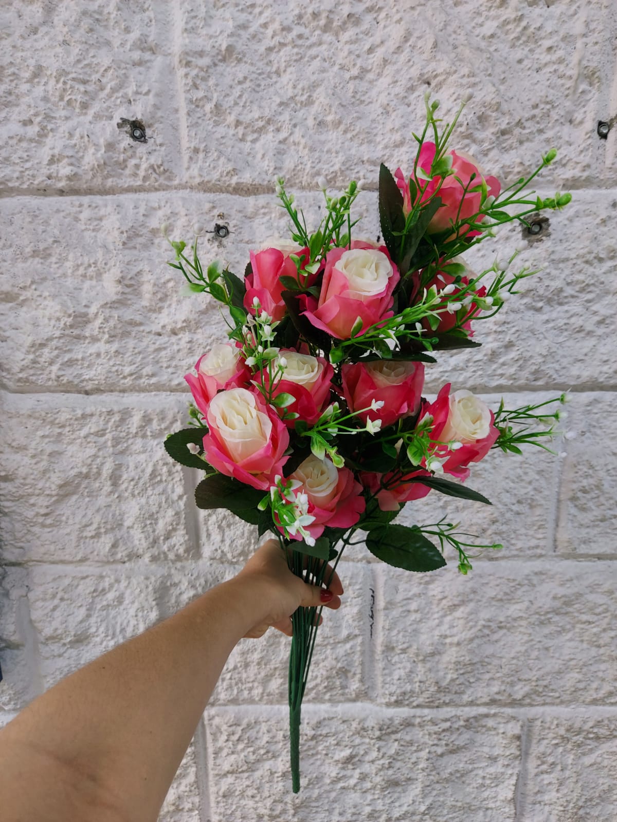 Rosa Larga con Follaje Rosada 65cm