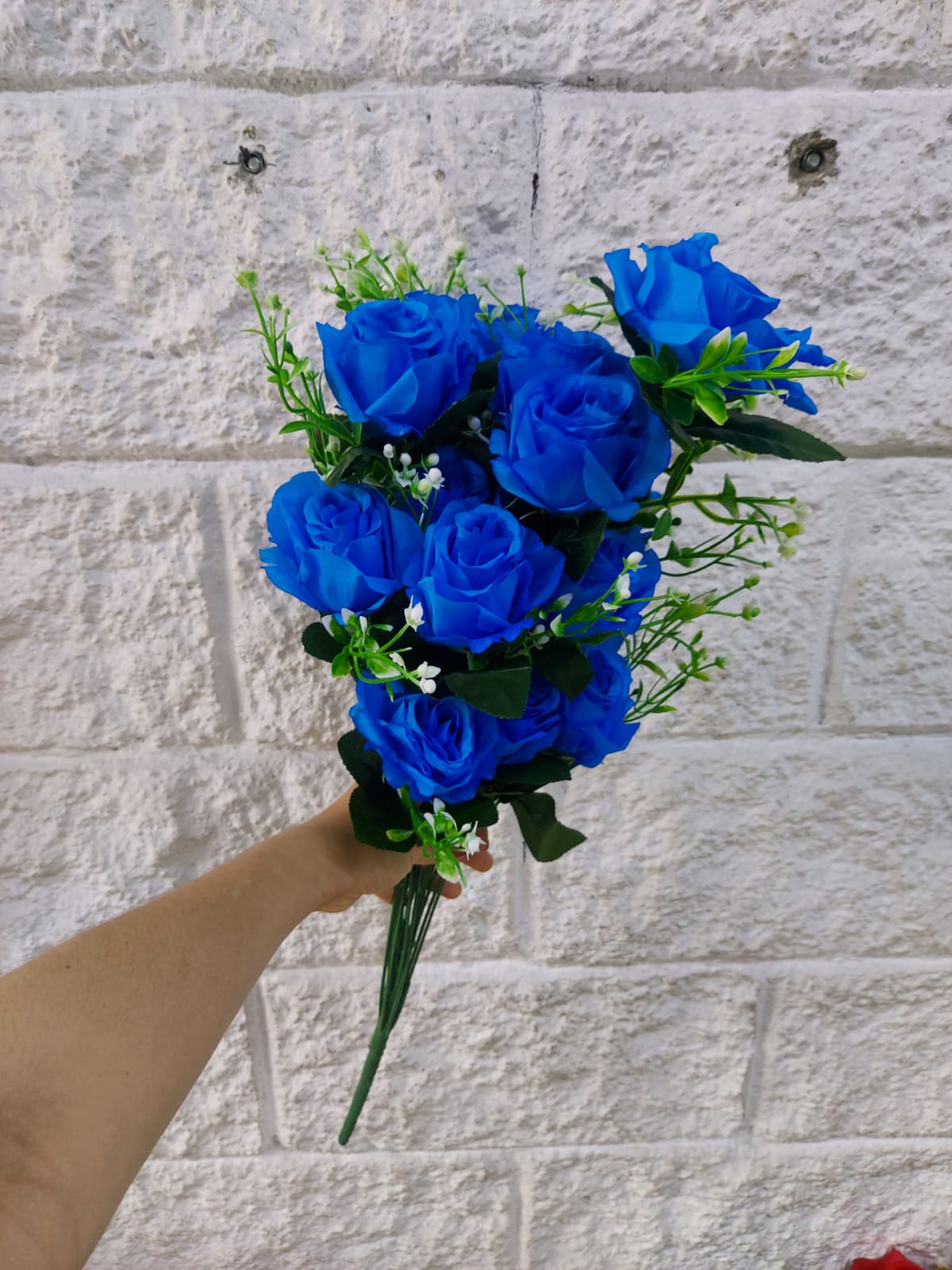 Rosa Larga con Follaje Azul 65cm