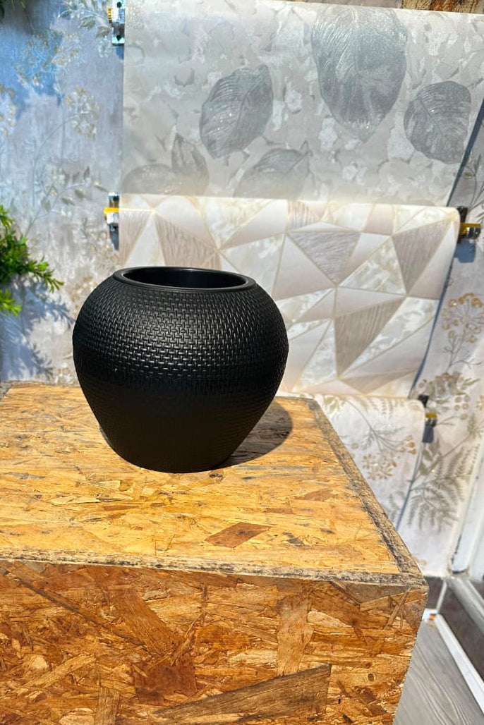 Matera Armable Tipo Trompo Negra 18cm