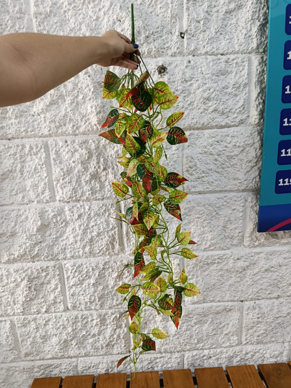 Enredadera Decorativa Artificial Croton Colorida  100cm