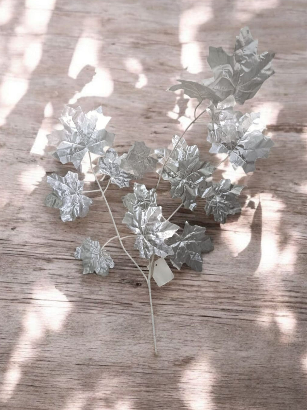 Rama Hojas de Otoño Plateada 63cm