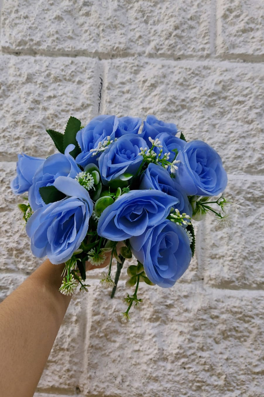 Ramo De Rosas Capullo Azul 37cm