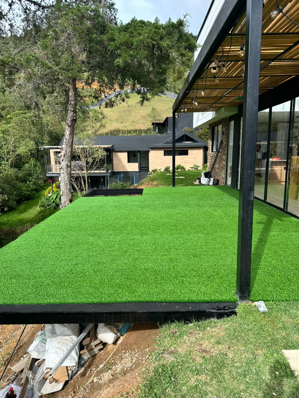 Proyecto Grama Sintética 20 mm