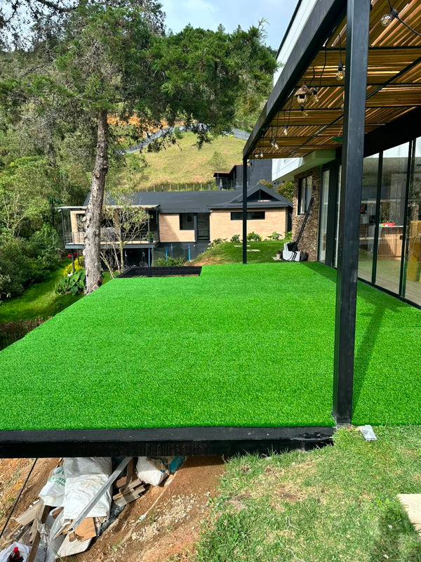 Proyecto Grama Sintética 20 mm