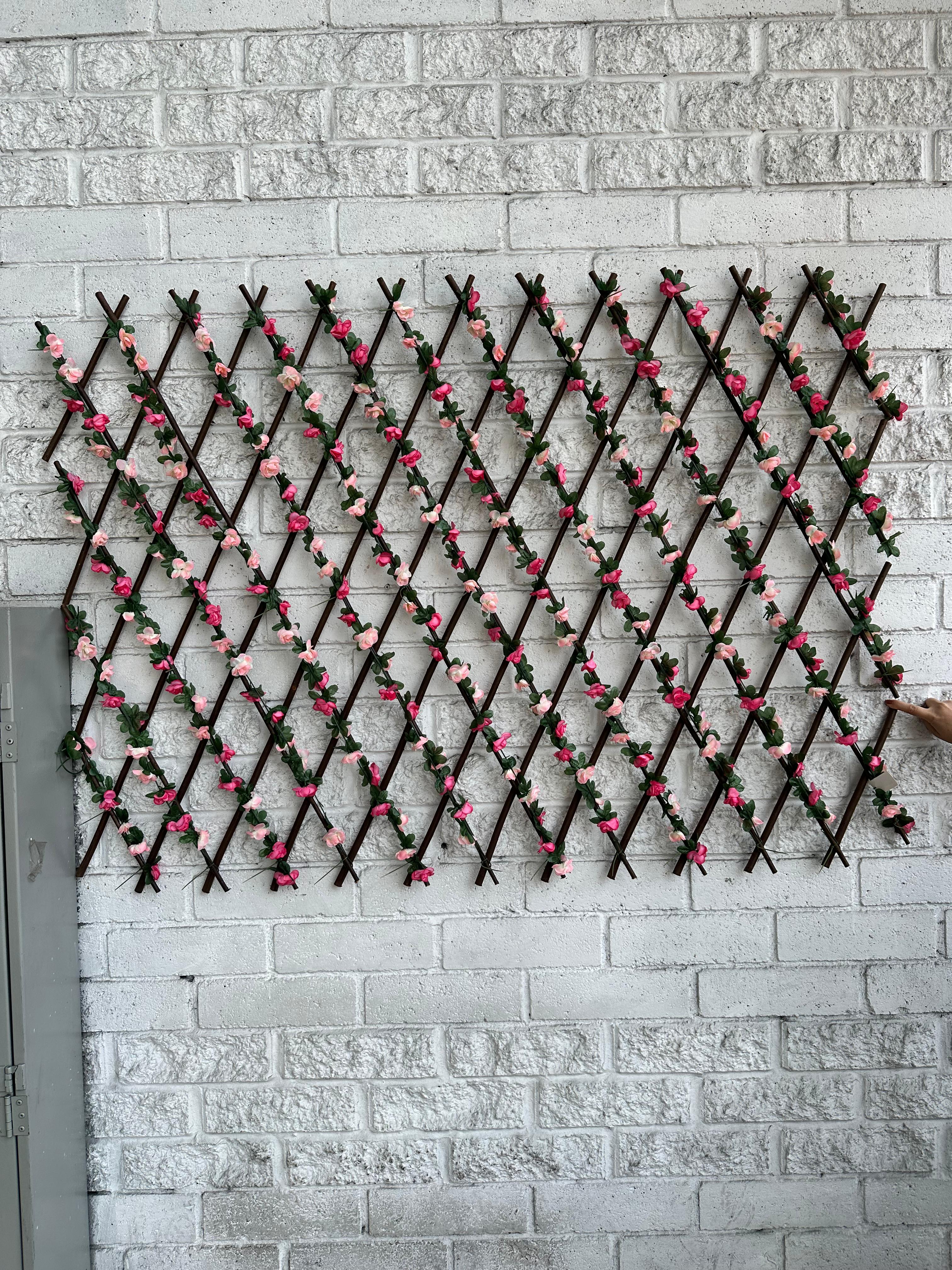 cercha plegable artificial de flores con maderita 2x1 mts