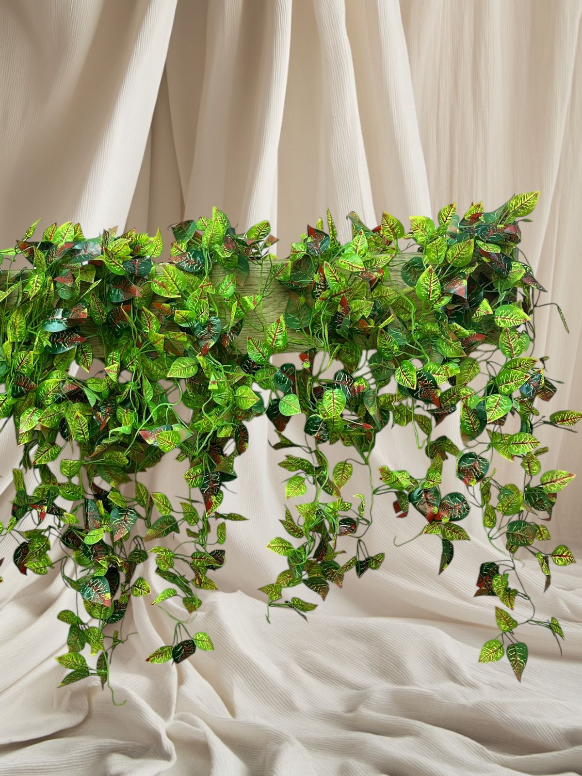 Enredadera Decorativa Artificial Croton Colorida  100cm