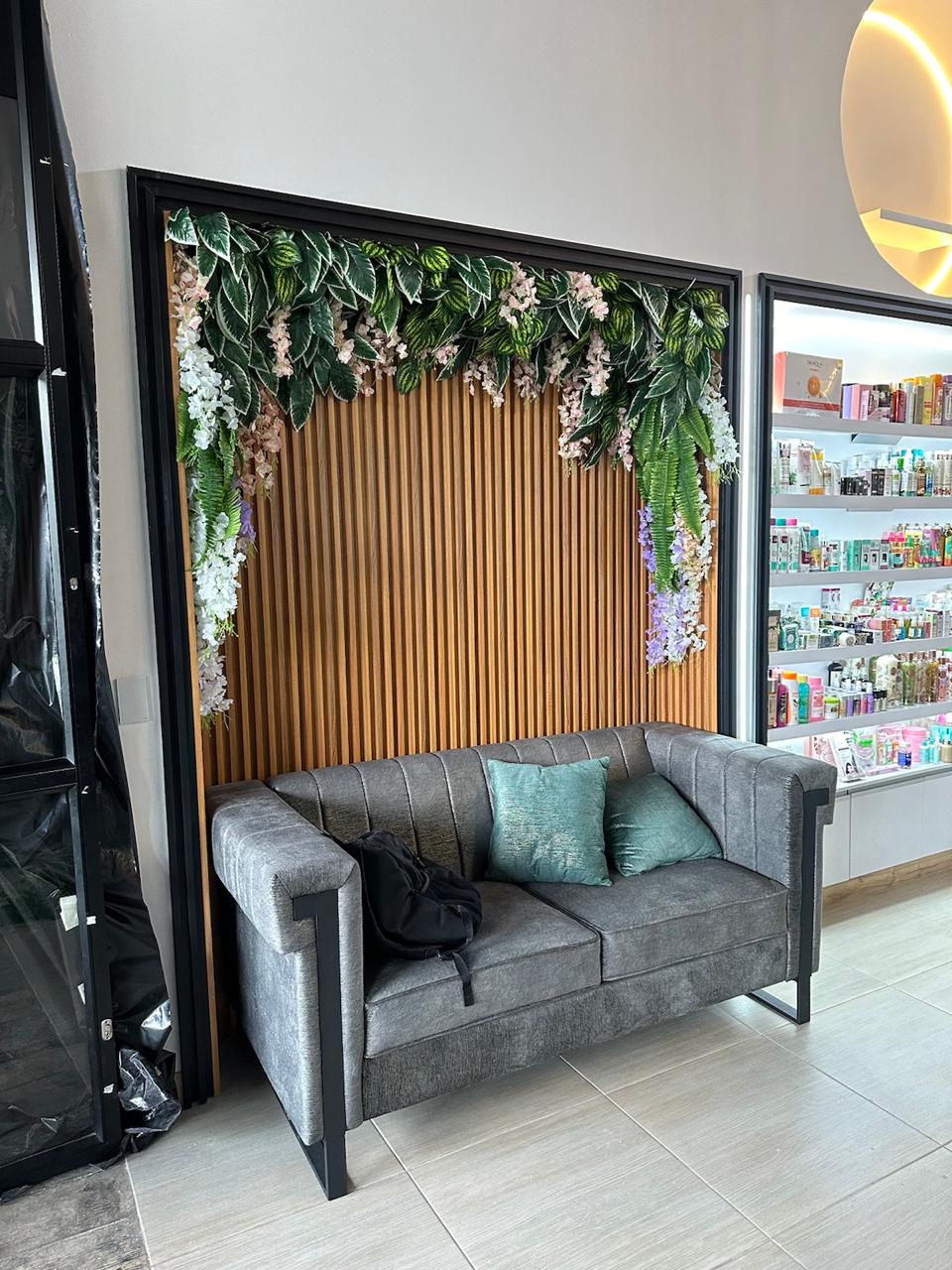 Ramo Artificial Hojas Borde Blanco 65cm