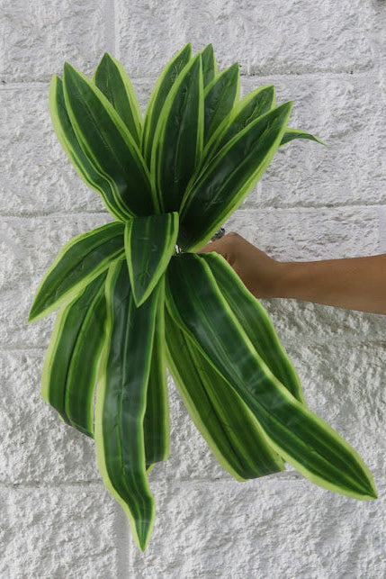 Lengua de Suegra Premium Artificial 1.16m